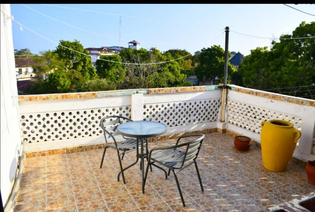 Mavericks Convenient Cozy Loft In Diani'S Cbd 우쿤다 외부 사진