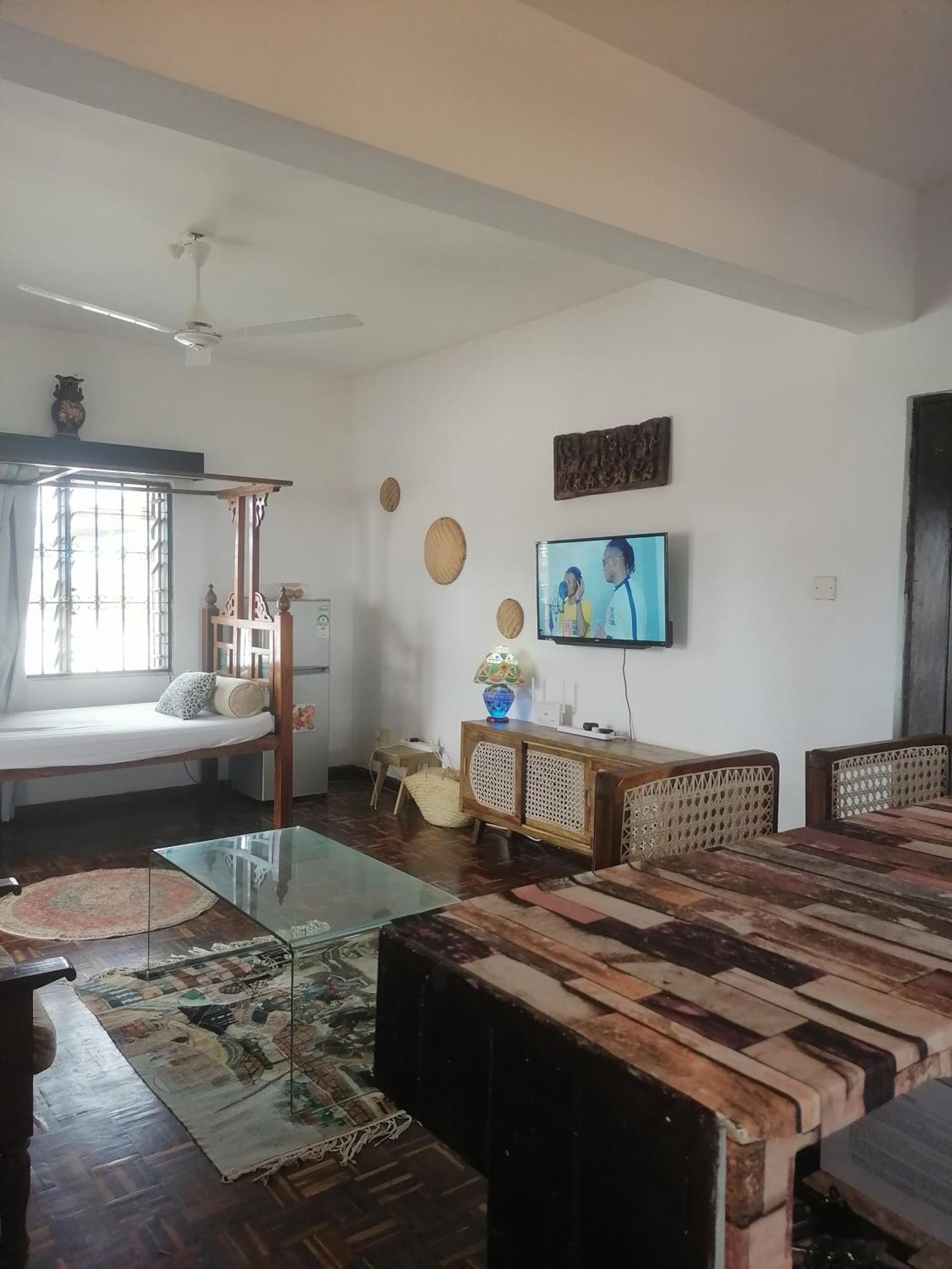 Mavericks Convenient Cozy Loft In Diani'S Cbd 우쿤다 외부 사진